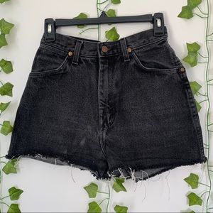 Vintage Wrangler High Waisted Mom Shorts